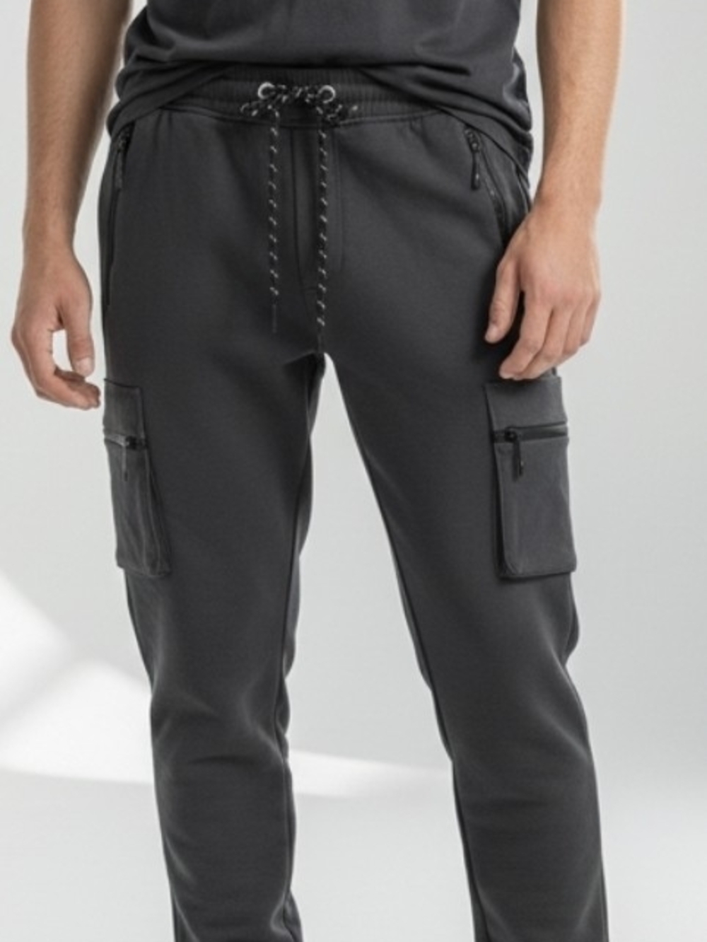 Vertigo Paris Men's Cargo Joggers - Charcoal